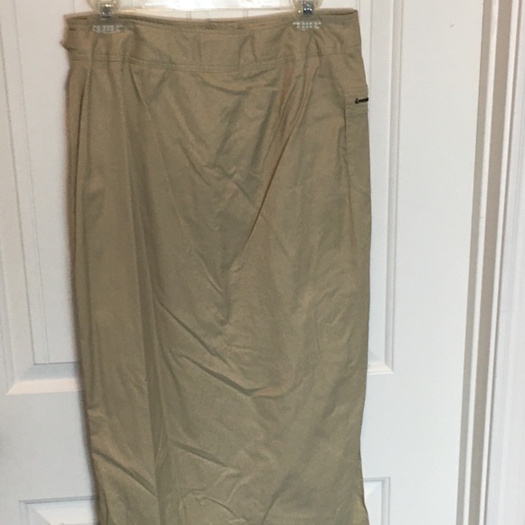 Women’s straight Khaki skirt - Picture 4 of 4